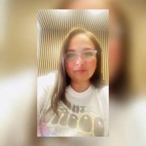 Meet your Posher, Adriana